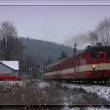 Prvn vlak roku 2009 je Os 3530 veden nesmrtelnm vozem ady 831 229. Hluboky zastvka 1.1.2009.
